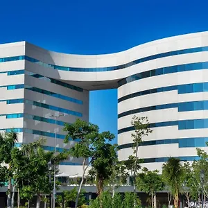 4* Hotel Inn&suites - La Isla, An Ihg